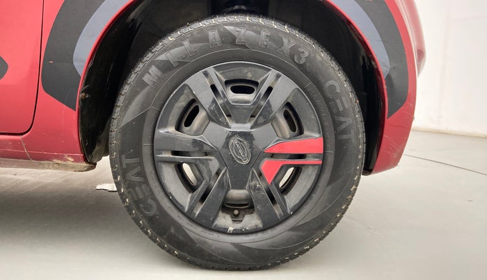 2018 Datsun Redi Go T(O) 1.0L LIMITED EDITION, Petrol, Manual, 76,222 km, Right Front Wheel