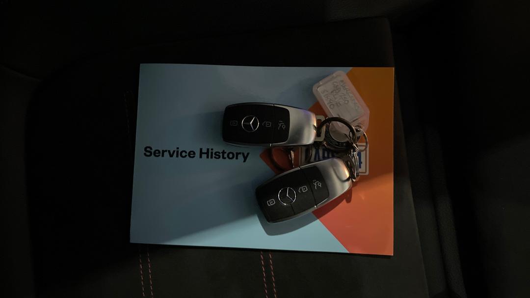 2023 Mercedes-benz GLA 250 4matic, Automatic, 40479 km, Key Close-up
