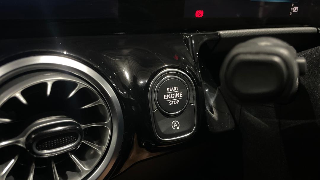 2023 Mercedes-benz GLA 250 4matic, Automatic, 40479 km, Keyless / Button Start