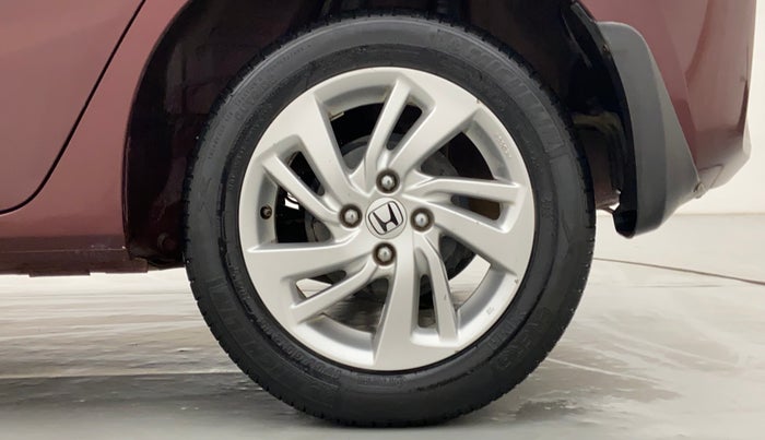 2015 Honda Jazz 1.2 V MT, Petrol, Manual, 30,363 km, Left Rear Wheel