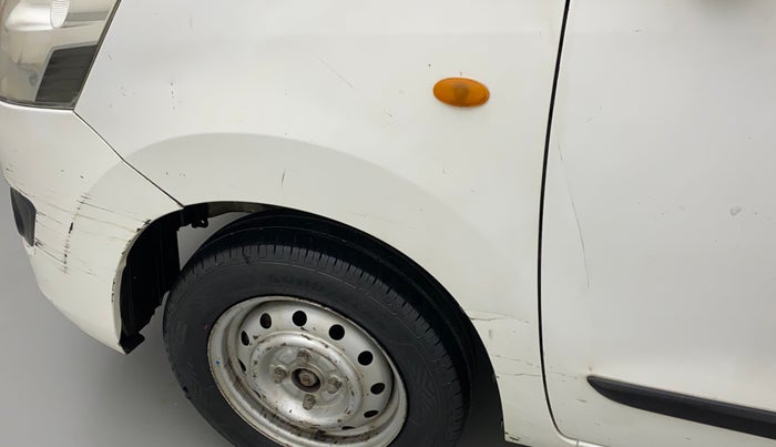 2013 Maruti Wagon R 1.0 LXI, Petrol, Manual, 98,385 km, Left fender - Minor scratches