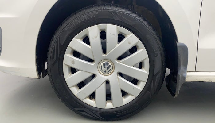 2016 Volkswagen Vento COMFORTLINE MT PETROL, Petrol, Manual, 64,940 km, Left Front Wheel