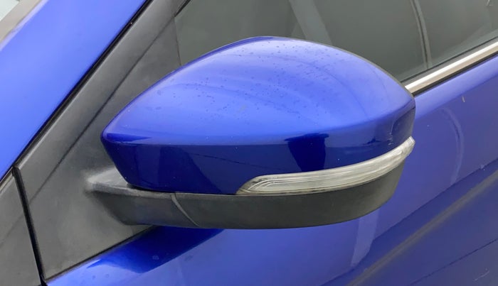2015 Tata Zest XT PETROL, Petrol, Manual, 66,661 km, Left rear-view mirror - Indicator light has minor damage