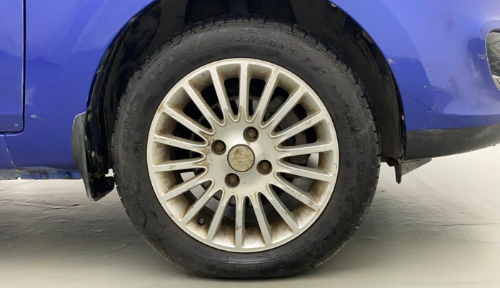 2015 Tata Zest XT PETROL, Petrol, Manual, 65,960 km, Right Front Wheel