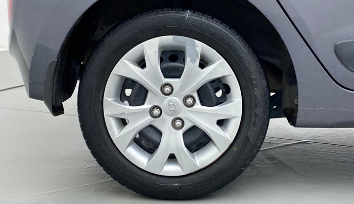 2016 Hyundai Grand i10 SPORTZ 1.2 KAPPA VTVT, Petrol, Manual, 46,697 km, Right Rear Wheel