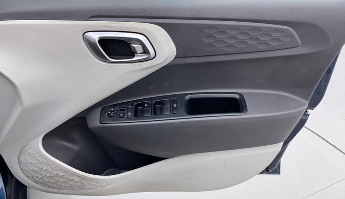 2020 Hyundai GRAND I10 NIOS SPORTZ PETROL, Petrol, Manual, 55,621 km, Driver Side Door Panels Control