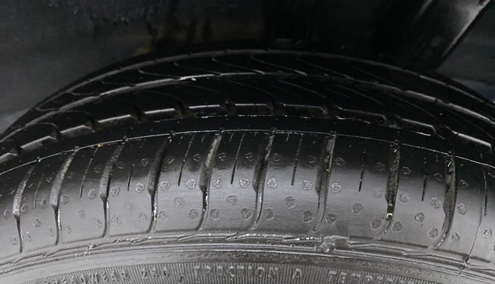 2020 Hyundai GRAND I10 NIOS SPORTZ PETROL, Petrol, Manual, 55,621 km, Left Rear Tyre Tread