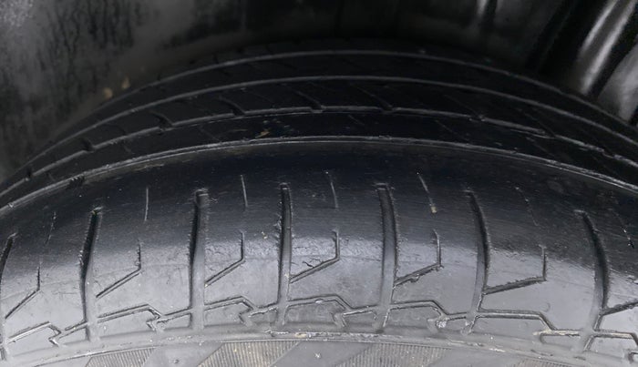 2018 Maruti S Cross ALPHA SHVS, Diesel, Manual, 46,247 km, Left Rear Tyre Tread