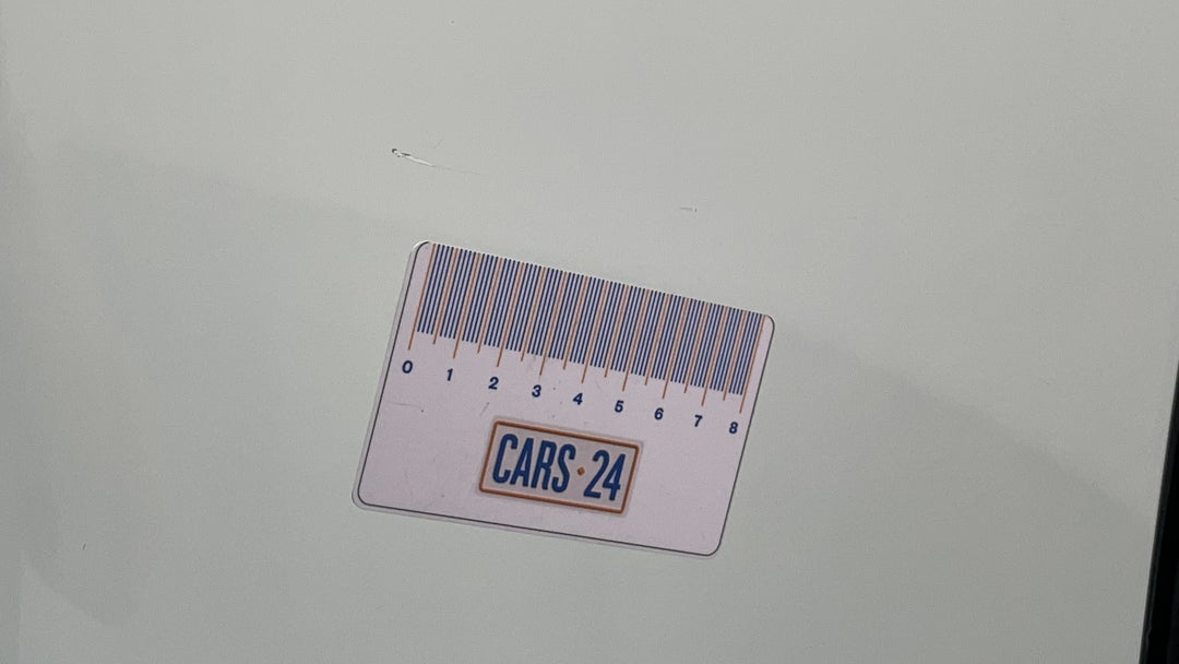 Window Glass Rear RHS Tinting Scratched