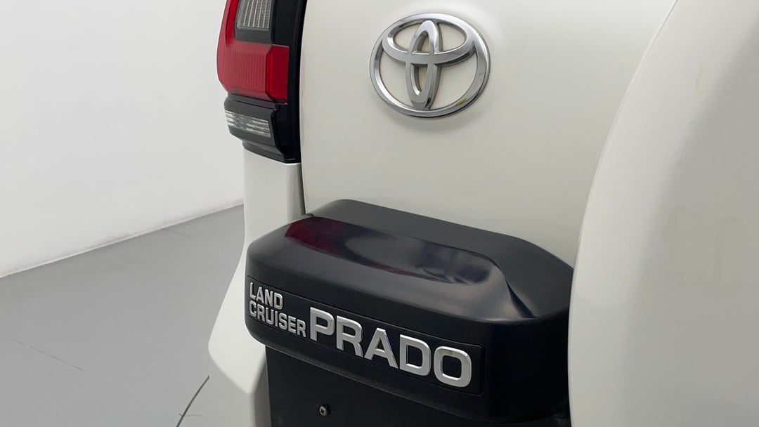 Badge (Boot Left Side)