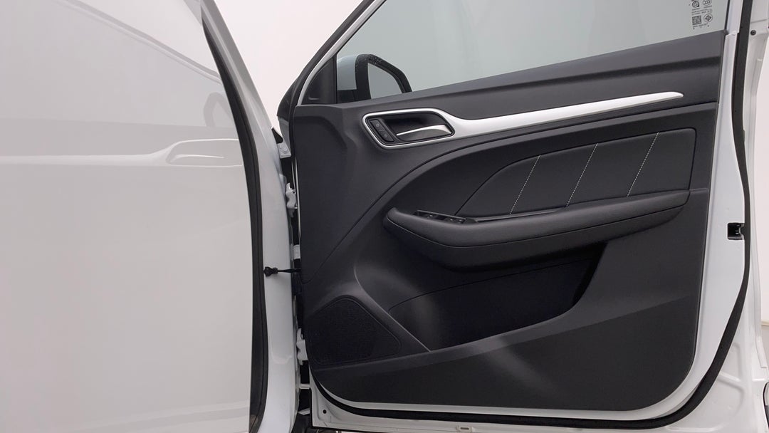 2023 MG ZS Excite, Automatic, 10718 km, Speaker View