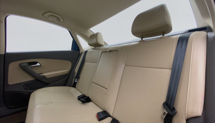 2017 Volkswagen Vento HIGHLINE 1.2 TSI AT, Petrol, Automatic, 26,711 km, Right Side Rear Door Cabin