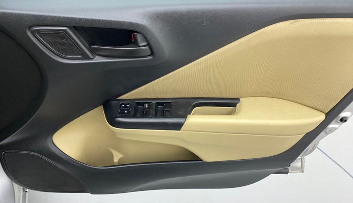 2016 Honda City SV MT DIESEL, Diesel, Manual, 89,707 km, Driver Side Door Panels Control