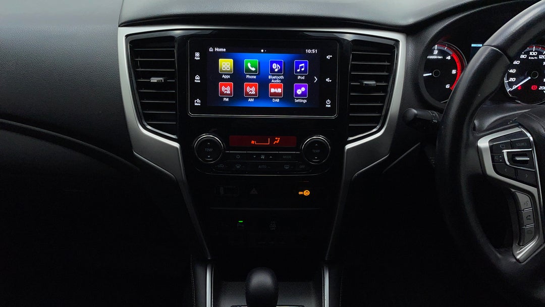 2019 Mitsubishi Triton Gls (4x4) Premium, Automatic, 41178 km, Center Console