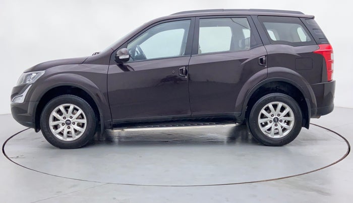 2017 Mahindra XUV500 W8 FWD, Diesel, Manual, 46,576 km, Left Side View