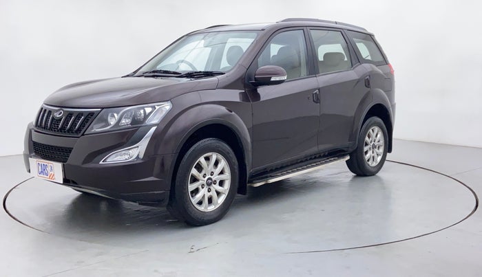 2017 Mahindra XUV500 W8 FWD, Diesel, Manual, 46,576 km, Left Front Diagonal (45- Degree) View