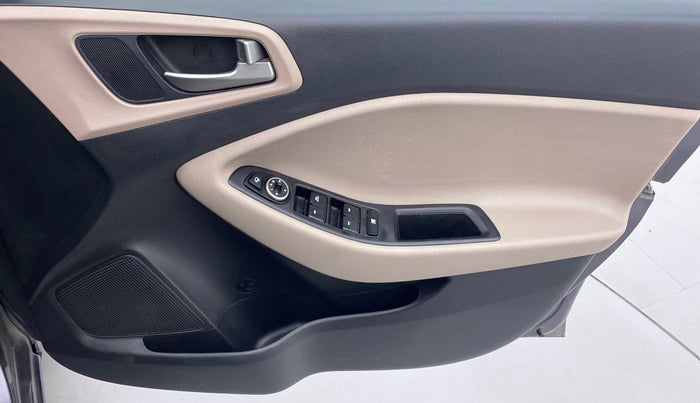 2016 Hyundai Elite i20 ASTA 1.2 (O), Petrol, Manual, 59,942 km, Driver Side Door Panels Control