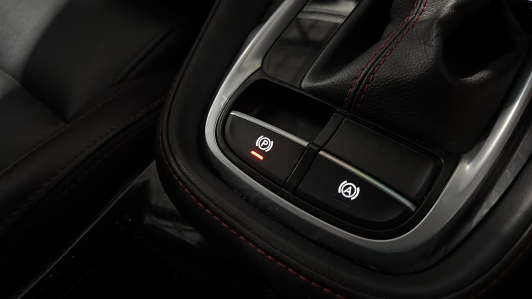 2020 MG Zst Excite, Automatic, 82249 km, Handbrake