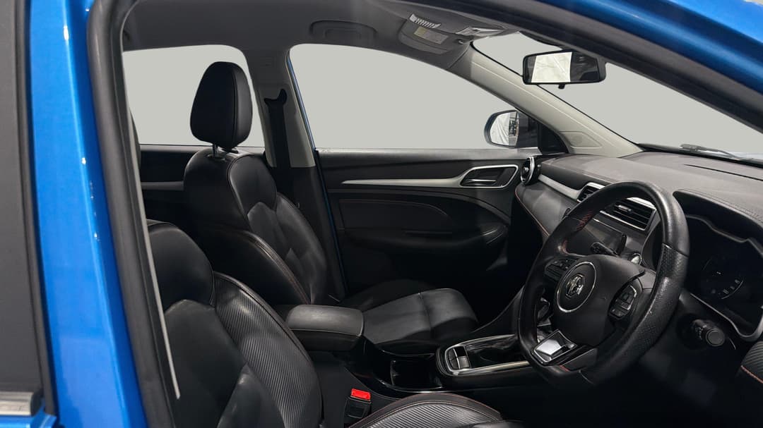 2020 MG Zst Excite, Automatic, 82249 km, Right Side Front Door Cabin View