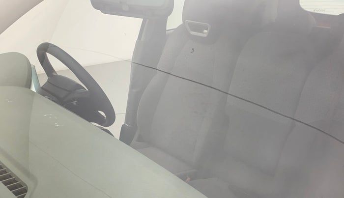 2017 Mahindra Kuv100 K6 PLUS D 6 STR, Diesel, Manual, 1,23,152 km, Front windshield - Minor spot on windshield