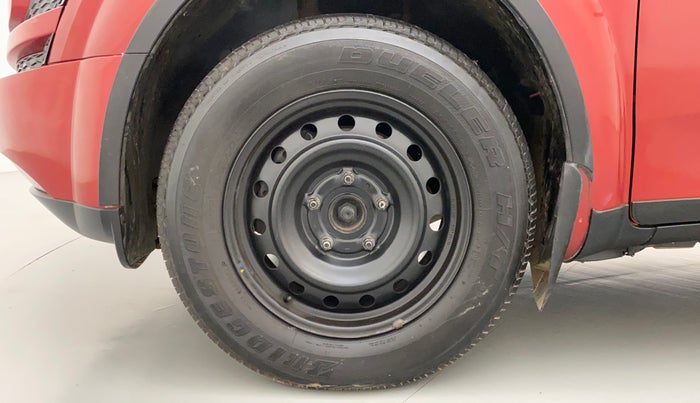 2014 Mahindra XUV500 W6, Diesel, Manual, 92,368 km, Left Front Wheel