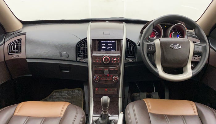 2014 Mahindra XUV500 W6, Diesel, Manual, 92,368 km, Dashboard