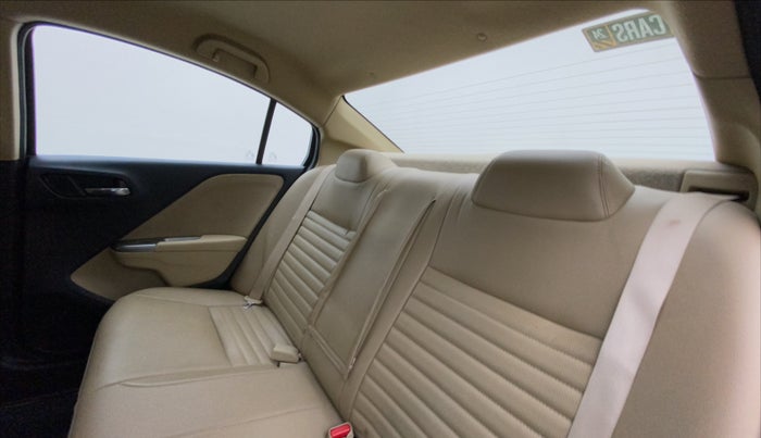 2015 Honda City 1.5L I-VTEC V MT, Petrol, Manual, 49,932 km, Right Side Rear Door Cabin
