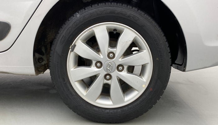 2014 Hyundai Xcent SX 1.2 OPT, Petrol, Manual, 17,724 km, Left Rear Wheel