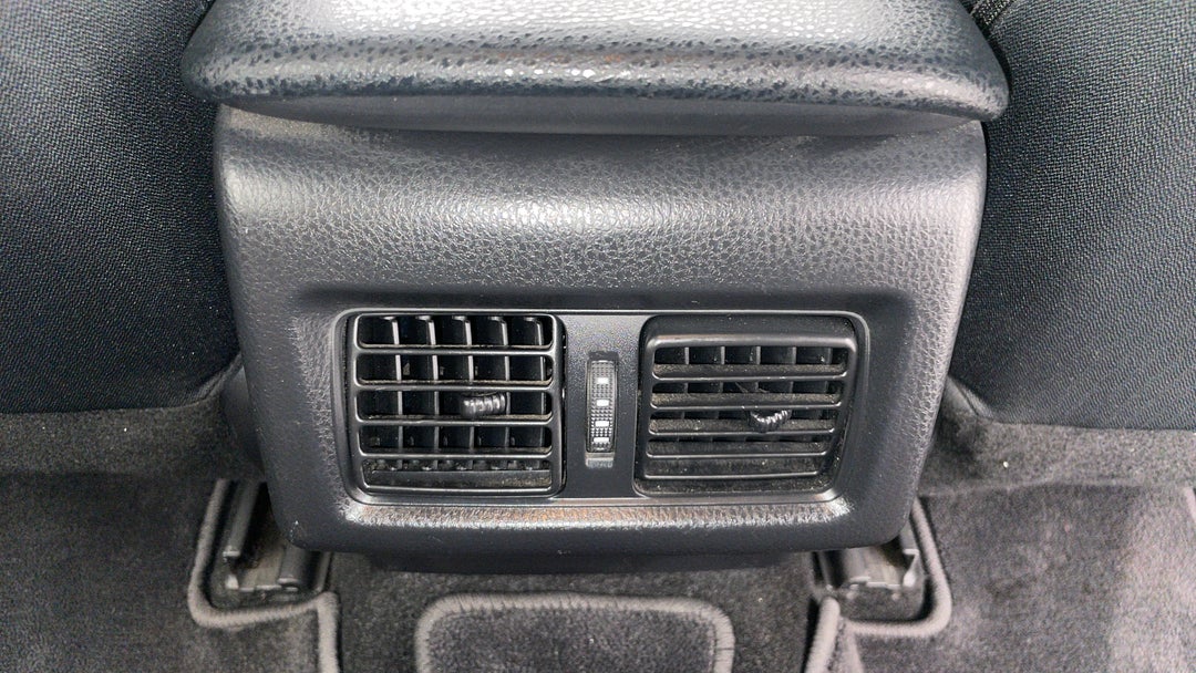 Rear A/C Vent