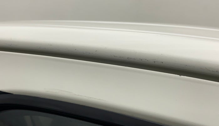 2014 Toyota Etios GD, Diesel, Manual, 1,35,034 km, Right B pillar - Minor scratches