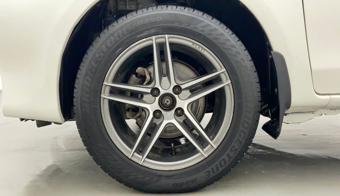 2014 Toyota Etios GD, Diesel, Manual, 1,35,034 km, Left Front Wheel