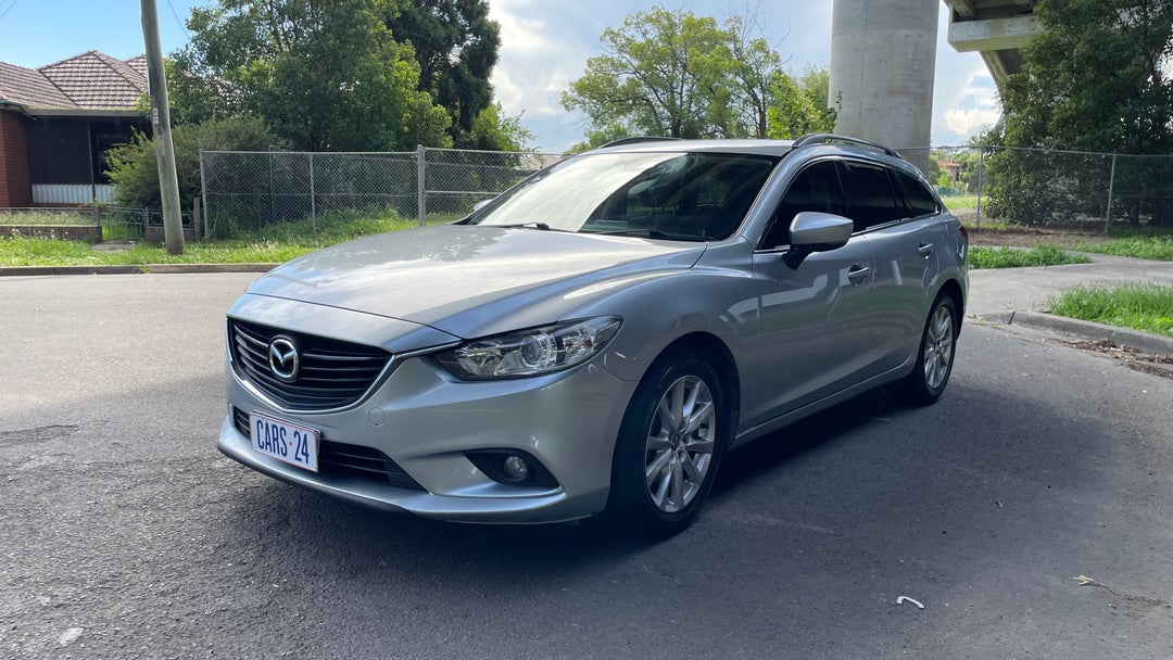 Left Front Diagonal (45- Degree) View