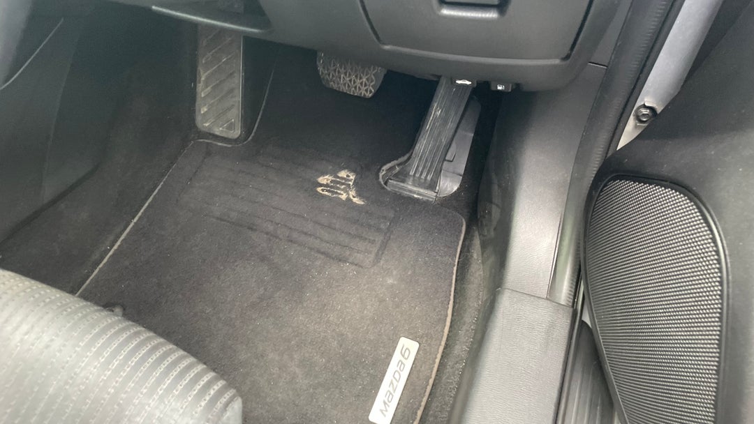 Floors / Carpets Scratch