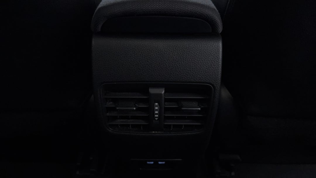 Rear A/C Vent