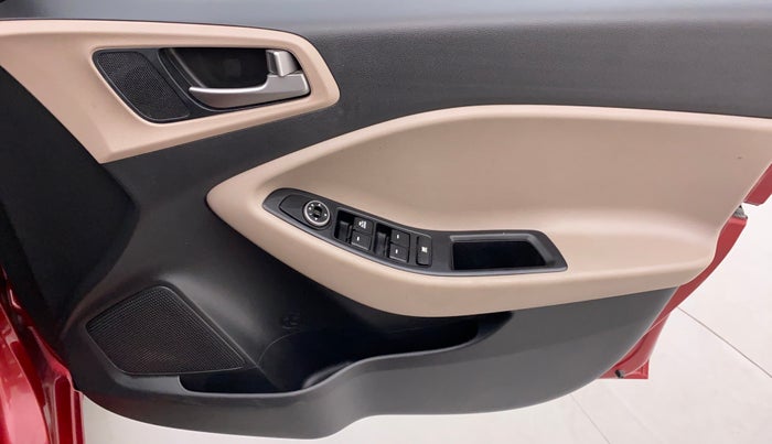 2018 Hyundai Elite i20 Magna Executive 1.2, Petrol, Manual, 24,582 km, Driver Side Door Panels Control