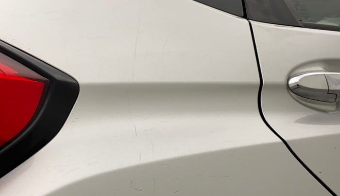2017 Honda WR-V 1.2L I-VTEC VX MT, Petrol, Manual, 40,752 km, Right quarter panel - Minor scratches