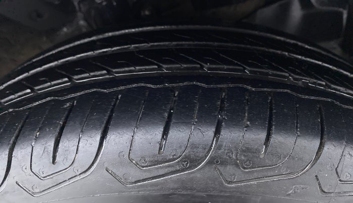 2016 Honda City V MT PETROL, Petrol, Manual, 72,669 km, Right Front Tyre Tread