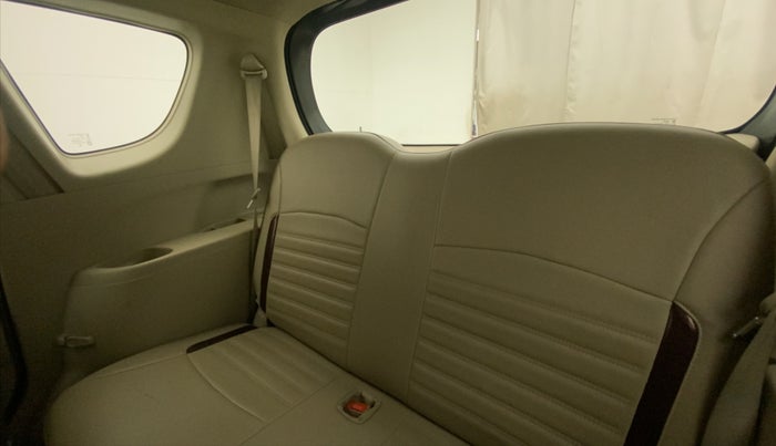 2016 Maruti Ertiga VXI CNG, CNG, Manual, 95,911 km, Third Seat Row ( optional )