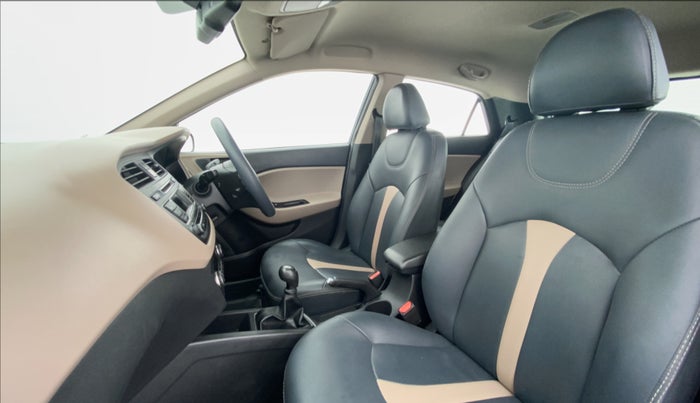 2015 Hyundai Elite i20 SPORTZ 1.2, Petrol, Manual, 68,719 km, Right Side Front Door Cabin