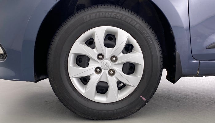 2015 Hyundai Elite i20 SPORTZ 1.2, Petrol, Manual, 68,719 km, Left Front Wheel