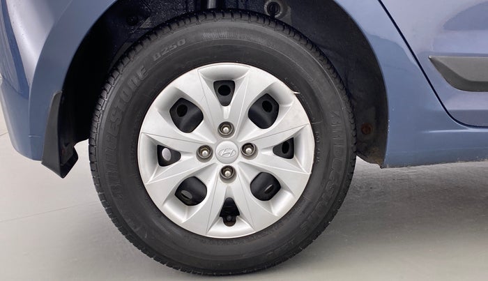 2015 Hyundai Elite i20 SPORTZ 1.2, Petrol, Manual, 68,719 km, Right Rear Wheel
