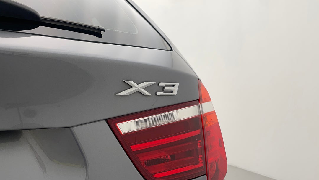 Badge (Boot Right Side)