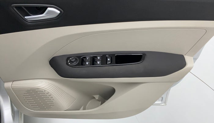 2019 Renault TRIBER 1.0 RXZ, Petrol, Manual, 14,558 km, Driver Side Door Panels Control