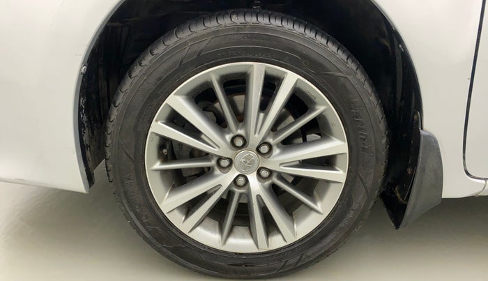 2015 Toyota Corolla Altis VL CVT PETROL, Petrol, Automatic, 83,431 km, Left Front Wheel