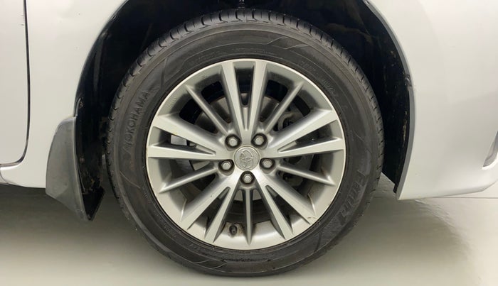 2015 Toyota Corolla Altis VL CVT PETROL, Petrol, Automatic, 83,431 km, Right Front Wheel