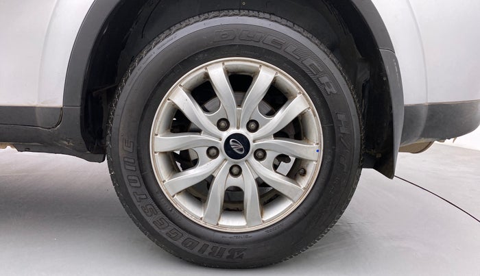 2018 Mahindra XUV500 W9 AT, Diesel, Automatic, 54,638 km, Left Rear Wheel