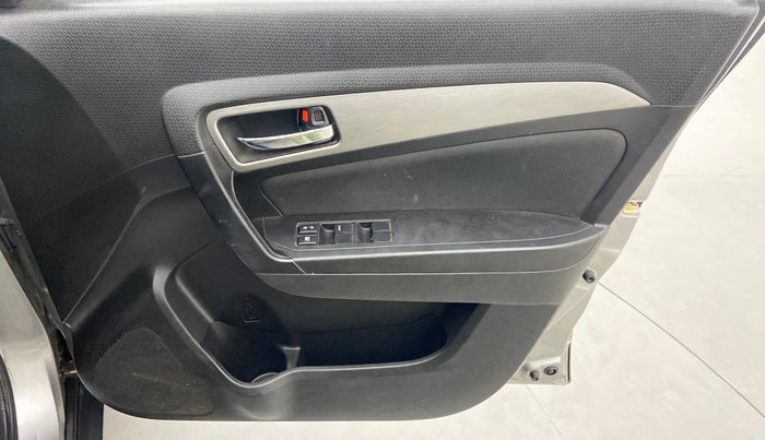 2018 Maruti Vitara Brezza ZDI PLUS AMT, Diesel, Automatic, 50,481 km, Driver Side Door Panels Control