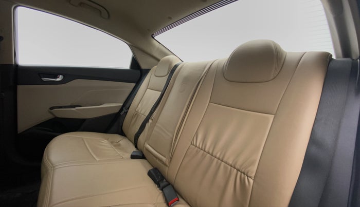 2019 Hyundai Verna 1.6 SX VTVT, Petrol, Manual, 36,614 km, Right Side Rear Door Cabin