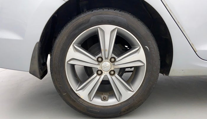 2019 Hyundai Verna 1.6 SX VTVT, Petrol, Manual, 36,614 km, Right Rear Wheel