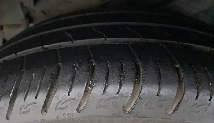 2019 Hyundai Verna 1.6 SX VTVT, Petrol, Manual, 36,614 km, Left Rear Tyre Tread
